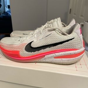 Zoom GT Cut in White/Crimson (rare colorway)